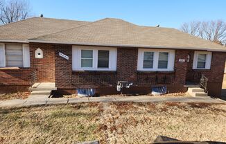 5040-5042 N Topping Ave