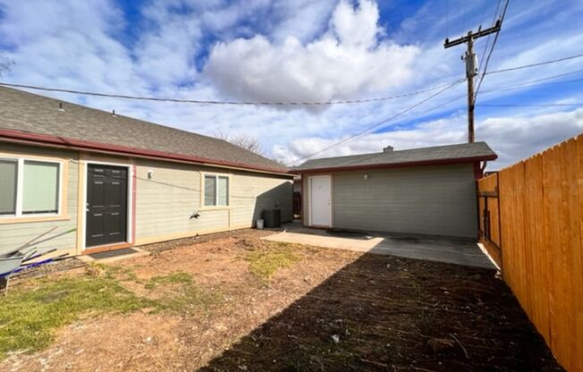 3 beds, 2 baths, $1,950