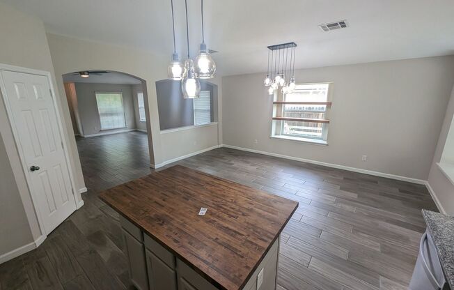 Amazing home ready to move in!