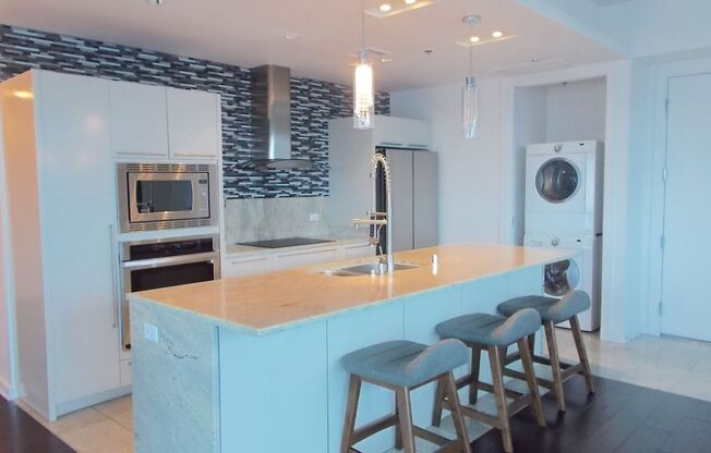 2 beds, 2 baths, $5,400, Unit UNIT 2909