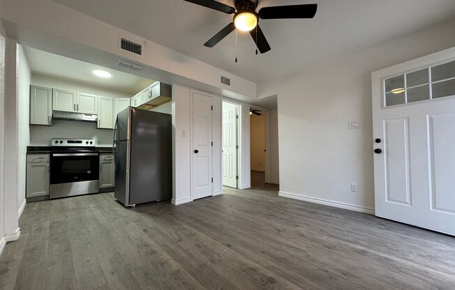 $895 AND BY FORT HOOD!!!  WATER & TRASH INCLUDED IN RENT!