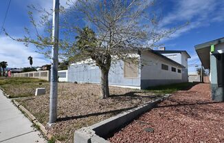 2 Bedroom Apartment - Downstairs - 6428 Casada