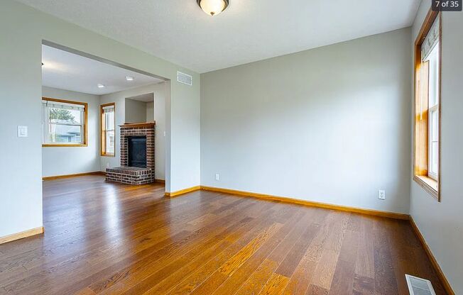 Gretna Gem: 4 Bedroom Home with Room to Grow