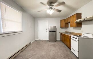 1 bed, 1 bath, 450 sqft, $595, Unit Apt. 5