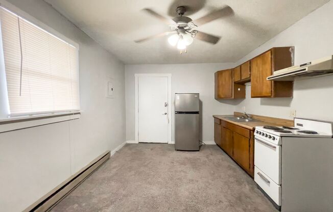 1 bed, 1 bath, 450 sqft, $575, Unit Apt. 5