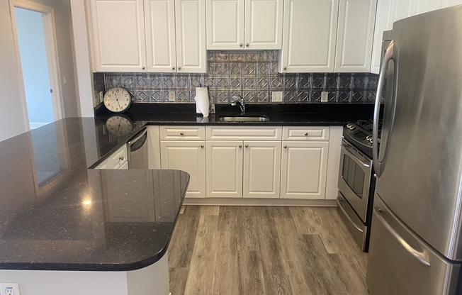 2 beds, 2 baths, 1,093 sqft, $2,600, Unit 1409