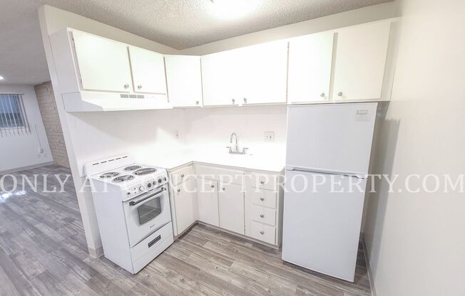 1 bed, 1 bath, 660 sqft, $1,099, Unit 13