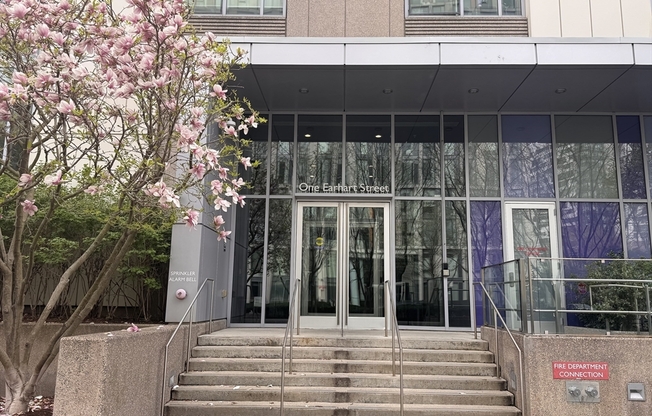 1 bed, 1.5 baths, 817 sqft, $3,800, Unit 702