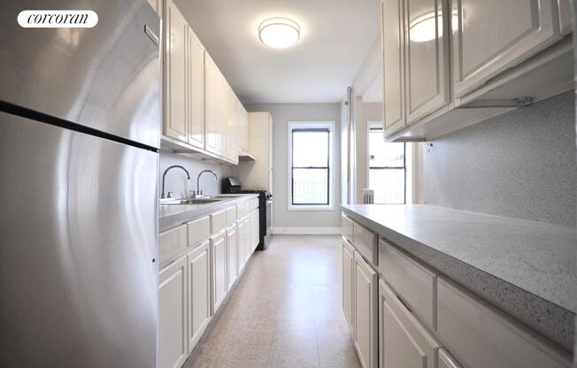 330 ALBANY AVE