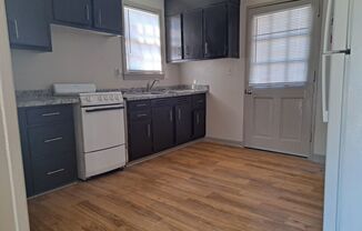 2 beds, 1 bath, $875