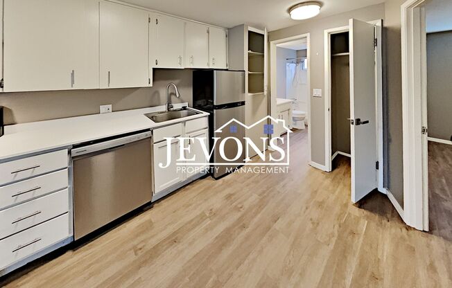 102 Summit Ave N Kent, WA 98030