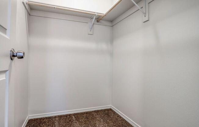 3 beds, 2 baths, 1,200 sqft, $1,750, Unit 1863-A240