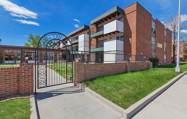 The Flats at Fountain – Spacious Renovated Apartments with Resort-Style Amenities!