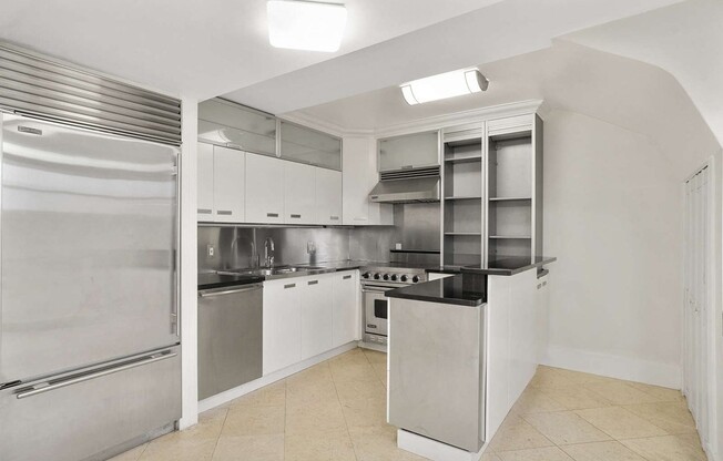 28 BABCOCK ST