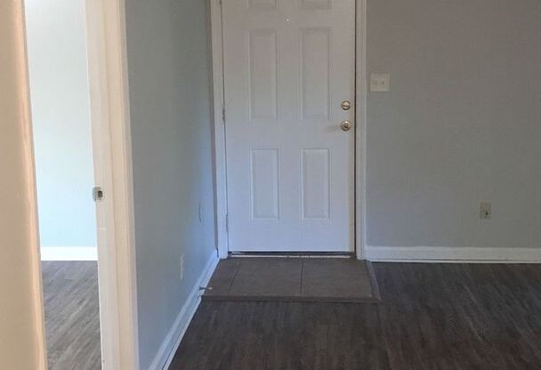 1 bed, 1 bath, 600 sqft, $725, Unit 1323-D