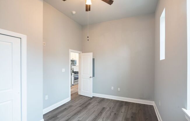 635 W. Girard Avenue