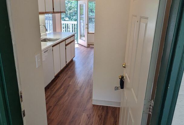1 bed, 1 bath, 650 sqft, $1,295, Unit 4026