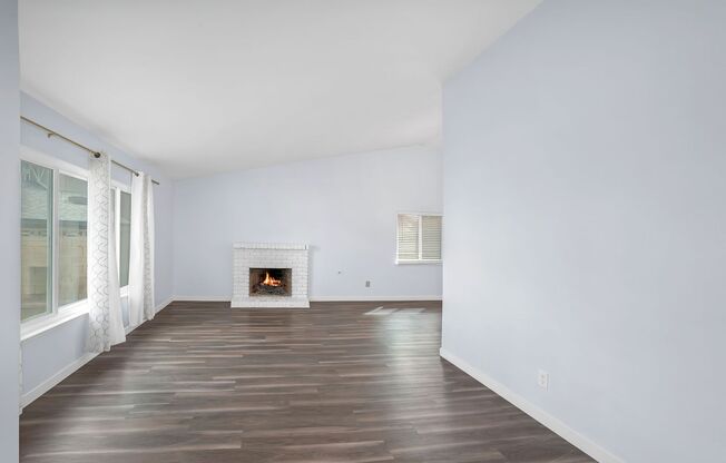 NO HOA WITH RV GATE! MOVE-IN READY 4-BEDROOM HOME IN HENDERSON! 2 BATHS / 3-CAR GARAGE
