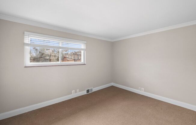 2 beds, 1.5 baths, 1,650 sqft, $2,480, Unit 1037