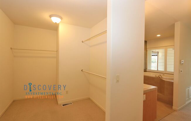 2 beds, 2.5 baths, $5,600