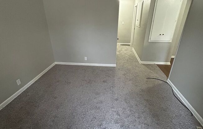 2 beds, 1 bath, 800 sqft, $925, Unit 139