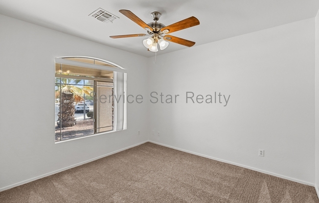 16090 W LARKSPUR DR