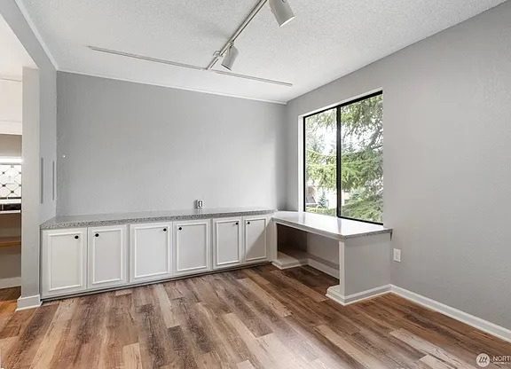 23511 102 AVE SE