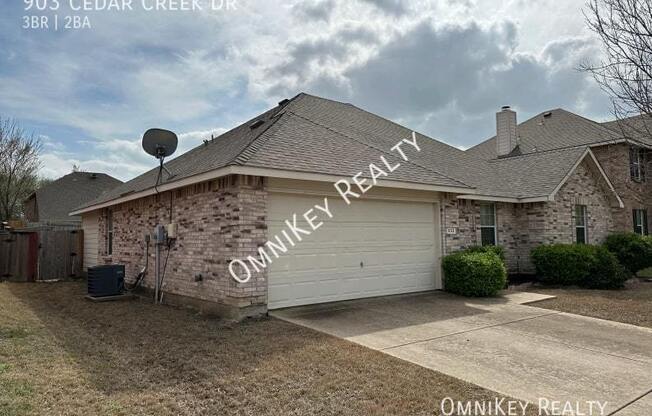 903 CEDAR CRK DR