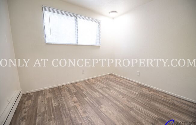 2 beds, 1 bath, 580 sqft, $1,049, Unit C4