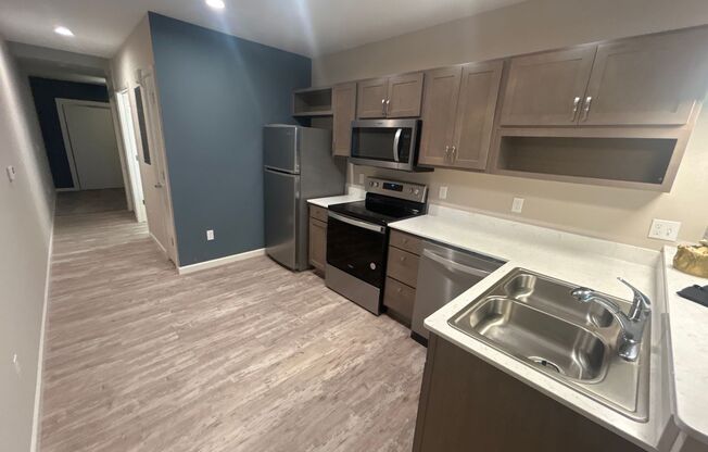 Studio, 1 bath, 500 sqft, $995, Unit 29