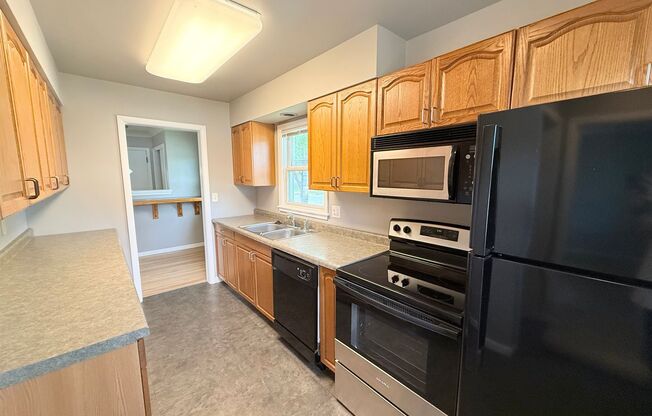 Spacious 4 Bed, 2 Bath Home – Perfect for Families or Roommates