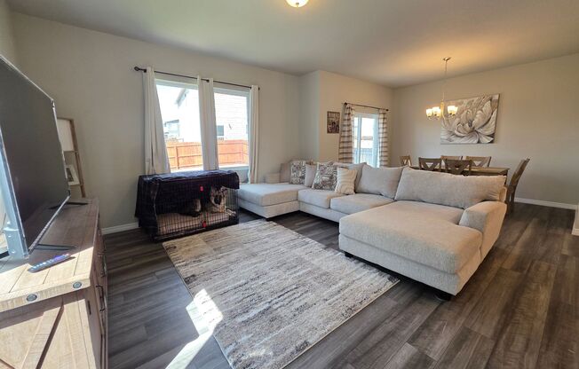 Stunning New Home In Lorson Ranch!!!
