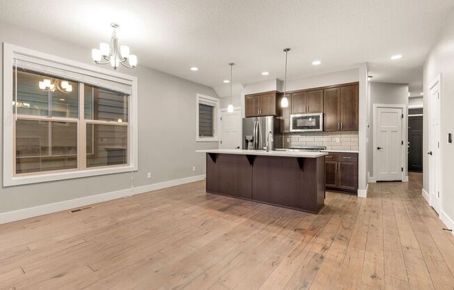 7898 SW CAPITOL HL RD