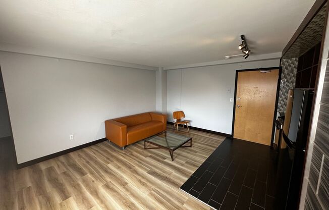 Studio, 1 bath, 336 sqft, $965, Unit 316-404