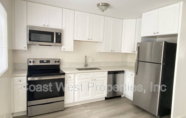 1361 GRAND AVE