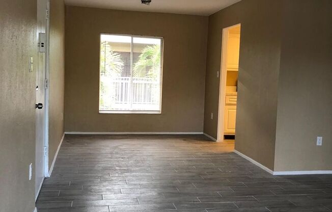 2 beds, 2 baths, $1,350, Unit # 416