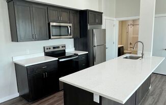 New Luxury Apartments in South Salem