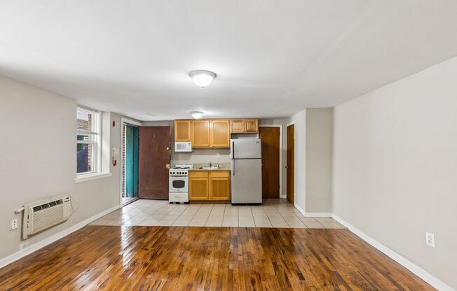 1 bed, 1 bath, 550 sqft, $1,090, Unit A5