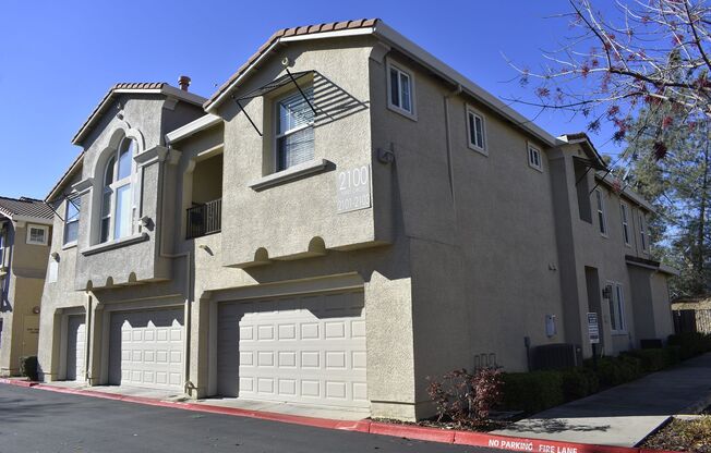 2103 FRY CIR