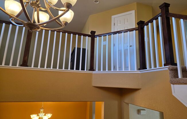 Beautiful and Expansive 4 Bed 3 Bath SFR by Buckley AFB