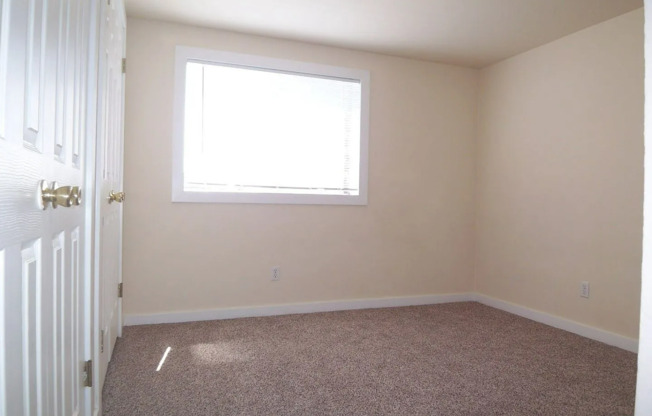 2 beds, 1.5 baths, $1,995, Unit 5