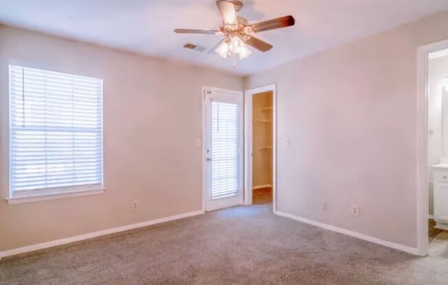 1 bed, 1 bath, 705 sqft, $1,225, Unit 2057