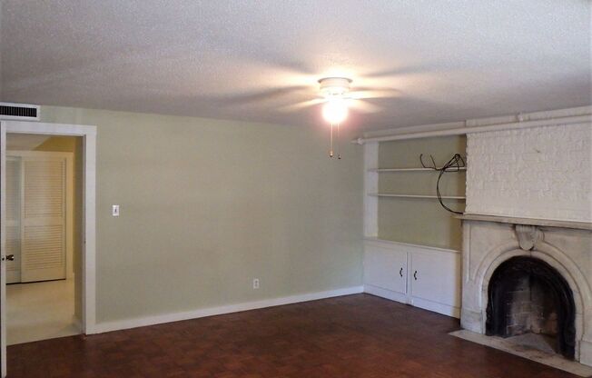 Charming One Bedroom Apartment close to Forsyth Park