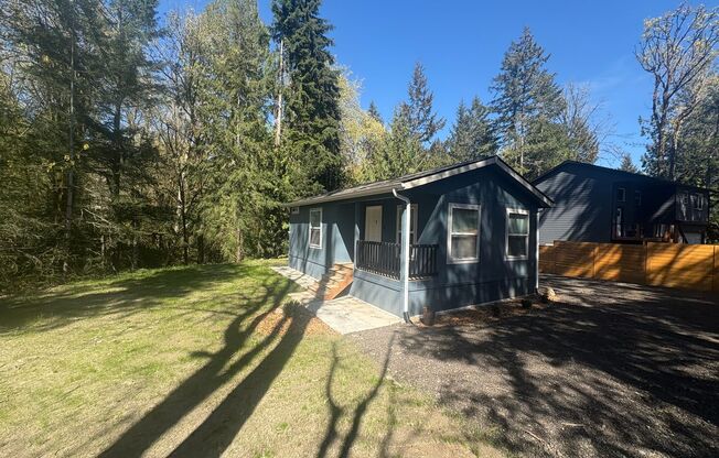 Remodeled 1BR Cottage on Private Wooded Lot
