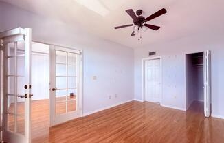 2 beds, 2 baths, 910 sqft, $2,700
