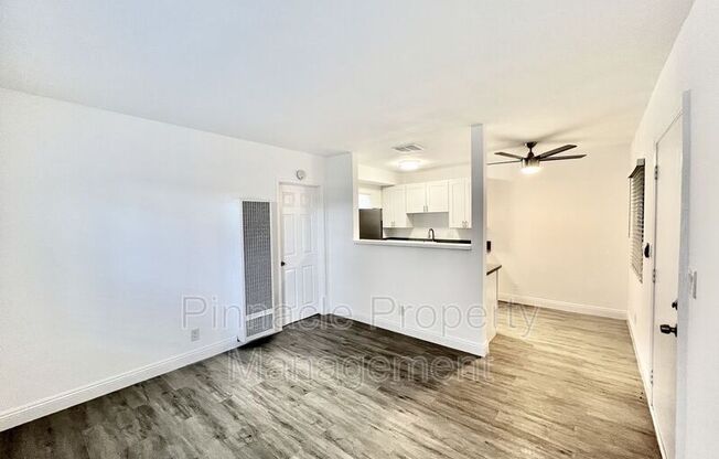1242 CEDAR AVE