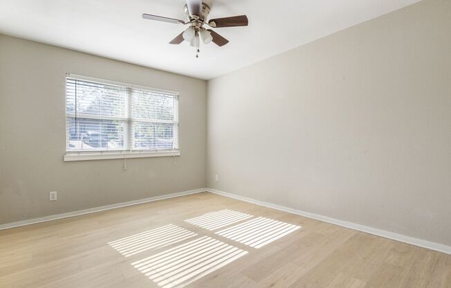 North Oaks / One Story Home / Updated / Corner Lot / Nice Yard/ Refrigerator