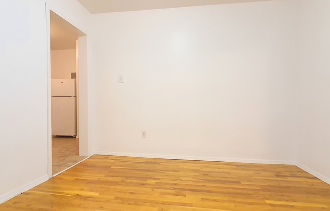 224 METROPOLITAN AVE