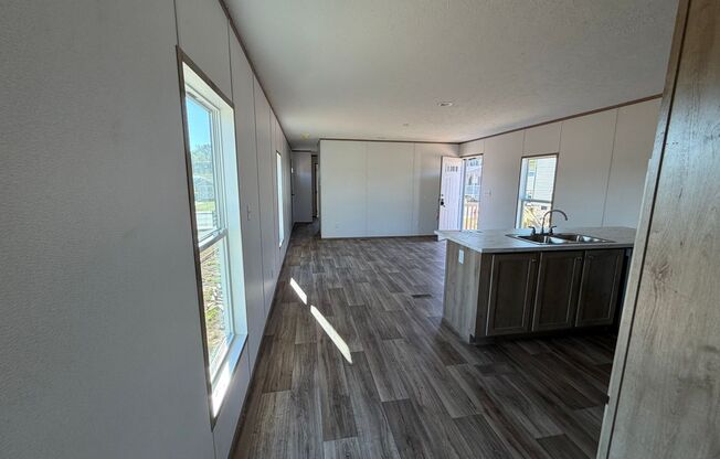 3 beds, 2 baths, 1,056 sqft, $85,000, Unit Lot 64