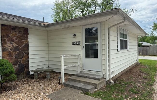 2505 S Ingram Mill, Unit B